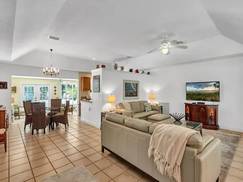 1545 Pelican Lane Vero Beach FL 32963