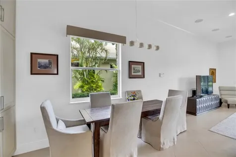 1242 River Reach Drive Vero Beach FL 32967