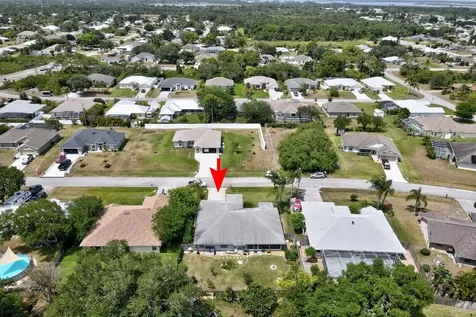 121 Arcadia Drive Sebastian FL 32958