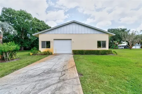 8560 De Haviland Court Vero Beach FL 32968