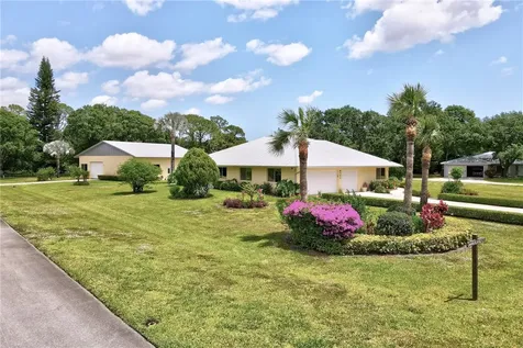8560 De Haviland Court Vero Beach FL 32968