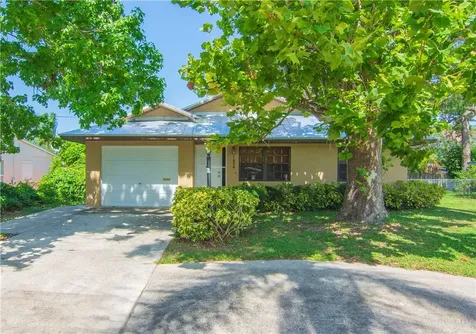 1626 4th Court Vero Beach FL 32960