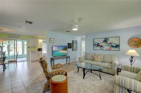 974 Dolphin Avenue Sebastian FL 32958