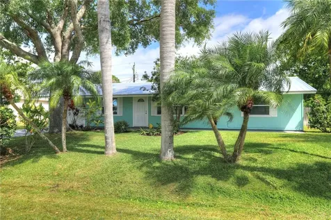 974 Dolphin Avenue Sebastian FL 32958