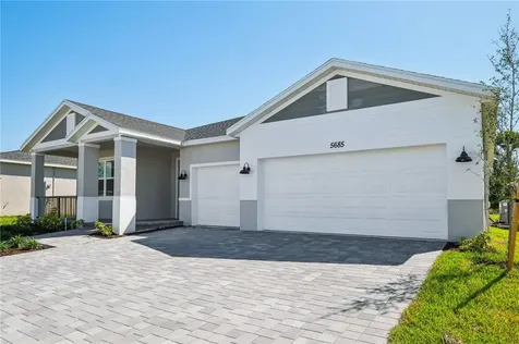 5685 Hampton Park Circle Vero Beach FL 32966