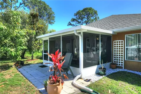520 Higgs Avenue NW Palm Bay FL 32907