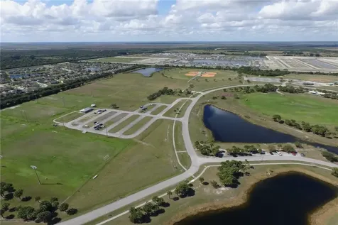 520 Higgs Avenue NW Palm Bay FL 32907