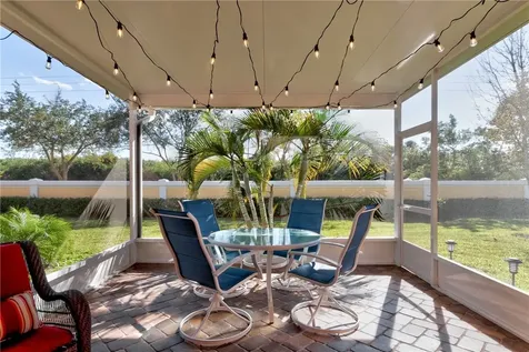 6375 Oxford Circle Vero Beach FL 32966