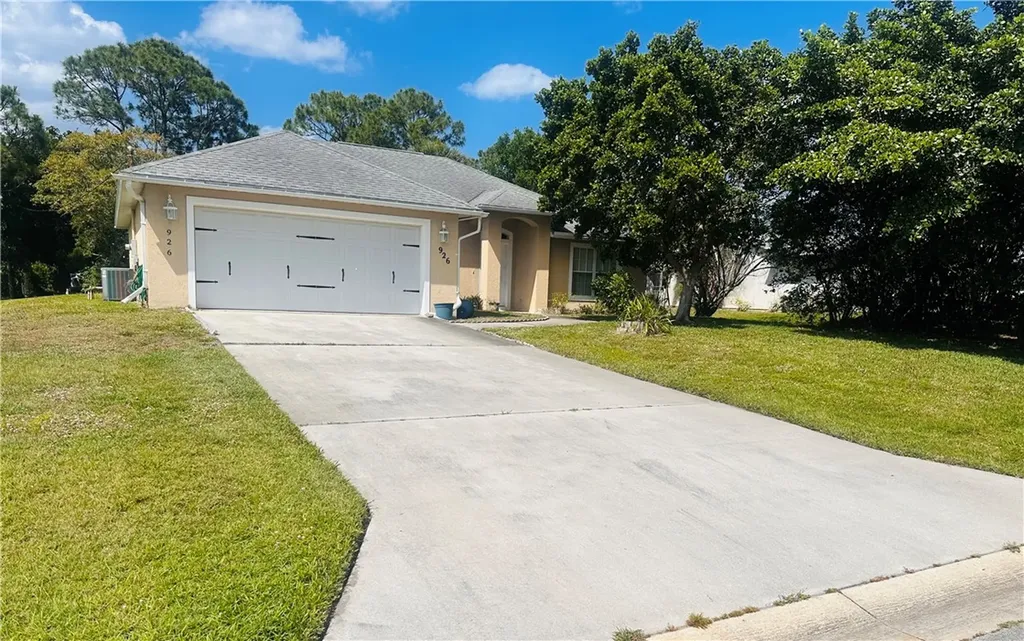 926 18th Street SW Vero Beach FL 32962