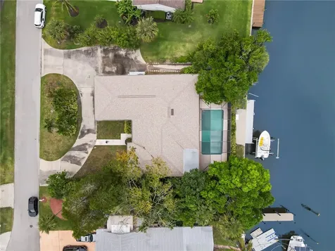 28 Sea Gull Avenue Vero Beach FL 32960