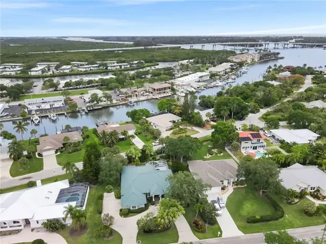 28 Sea Gull Avenue Vero Beach FL 32960
