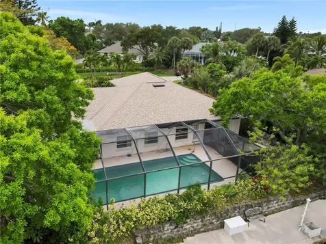 28 Sea Gull Avenue Vero Beach FL 32960