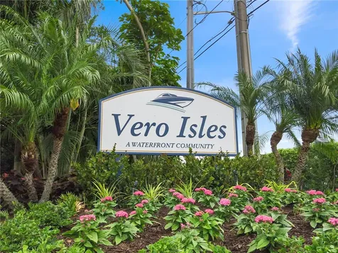 28 Sea Gull Avenue Vero Beach FL 32960