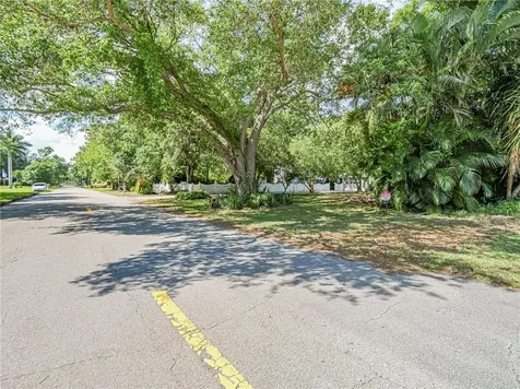 1955 38th Avenue Vero Beach FL 32960
