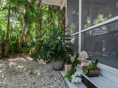 1881 E Barefoot Place Vero Beach FL 32963