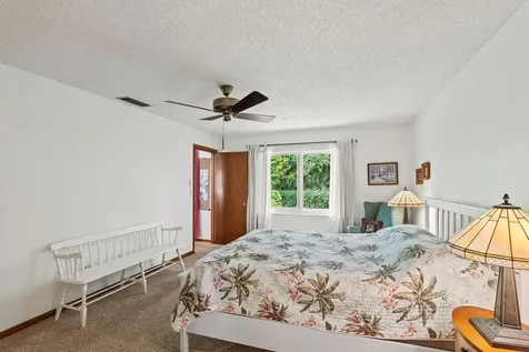 576 14th Avenue Vero Beach FL 32962