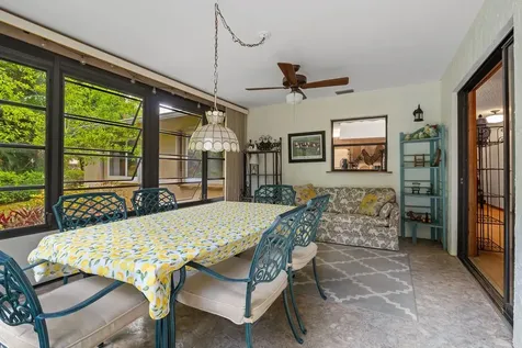 576 14th Avenue Vero Beach FL 32962