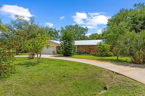 576 14th Avenue Vero Beach FL 32962