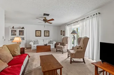 576 14th Avenue Vero Beach FL 32962