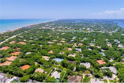 450 Ventura Place Vero Beach FL 32963