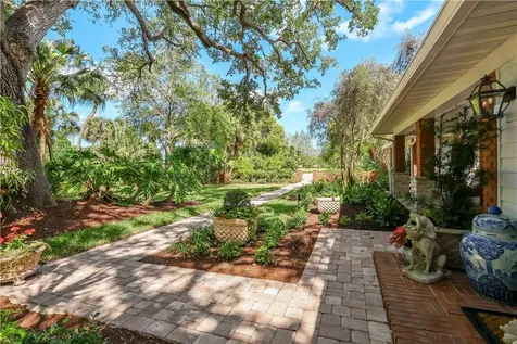 315 62nd Court SW Vero Beach FL 32968
