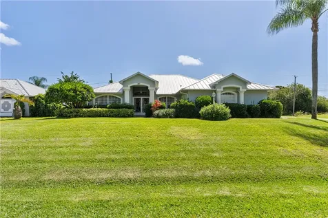 147 Empire Terrace Sebastian FL 32958