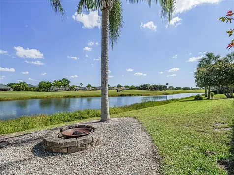 7592 S Village Square Vero Beach FL 32966