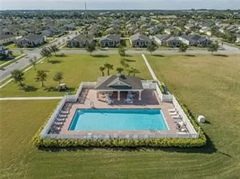 7592 S Village Square Vero Beach FL 32966