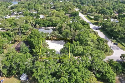 6326 4th Street Vero Beach FL 32968