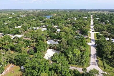 6326 4th Street Vero Beach FL 32968