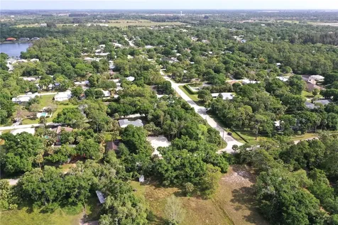 6326 4th Street Vero Beach FL 32968
