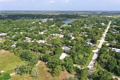 6326 4th Street Vero Beach FL 32968