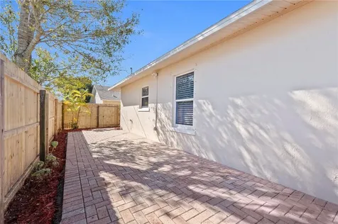 1410 20th Avenue SW Vero Beach FL 32962