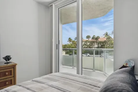 3554 Ocean Drive Vero Beach FL 32963
