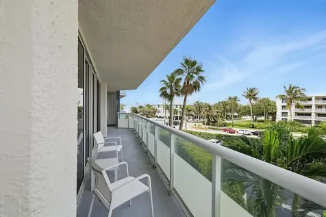3554 Ocean Drive Vero Beach FL 32963