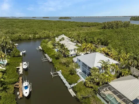 2185 7th Avenue SE Vero Beach FL 32962