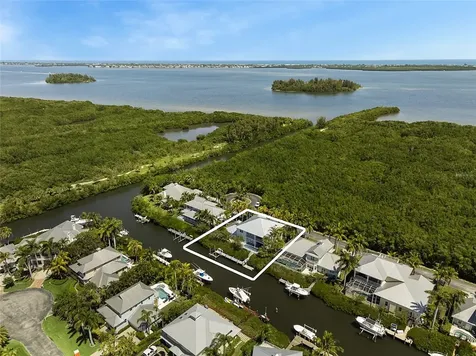 2185 7th Avenue SE Vero Beach FL 32962
