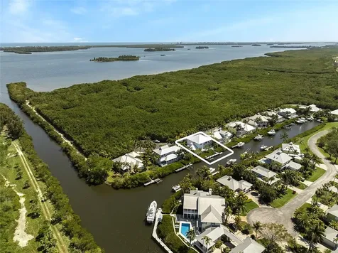 2185 7th Avenue SE Vero Beach FL 32962