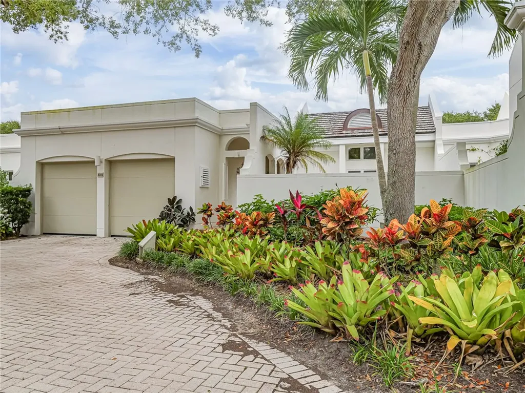 8382 Satin Leaf Court Vero Beach FL 32963