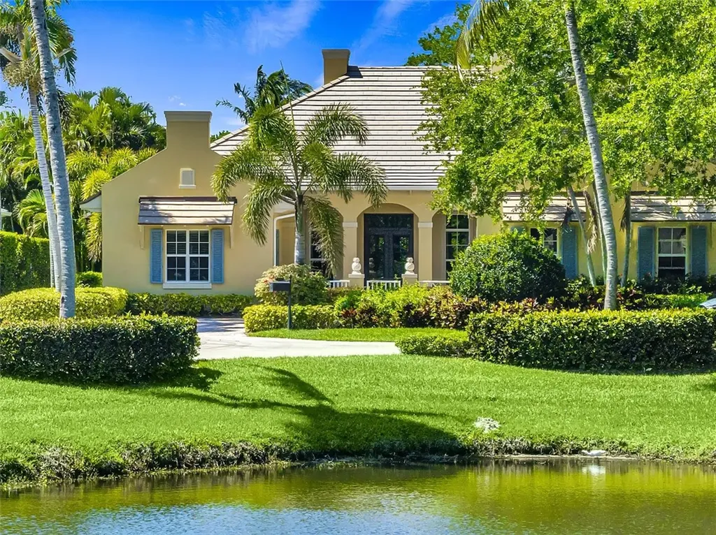 411 S Palm Island Circle Vero Beach FL 32963