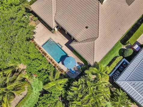 411 S Palm Island Circle Vero Beach FL 32963