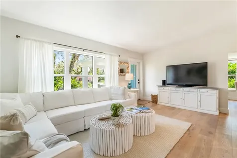 557 Dahlia Lane Vero Beach FL 32963