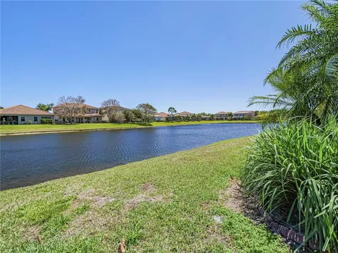 5558 55th Avenue Vero Beach FL 32967