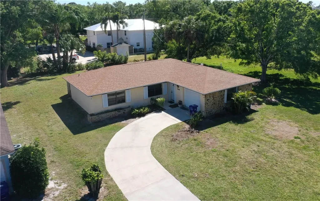 625 11th Place Vero Beach FL 32960