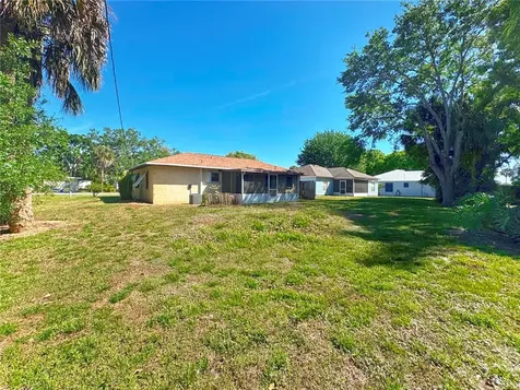 625 11th Place Vero Beach FL 32960