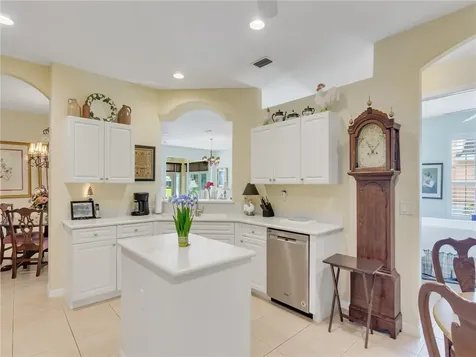 465 E Tangerine Square SW Vero Beach FL 32968