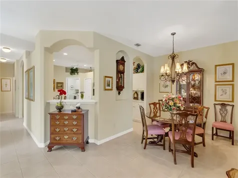 465 E Tangerine Square SW Vero Beach FL 32968