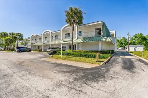 1615 14th Avenue Vero Beach FL 32960