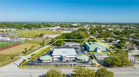1615 14th Avenue Vero Beach FL 32960