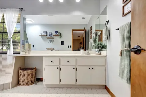 6025 6th Place Vero Beach FL 32968